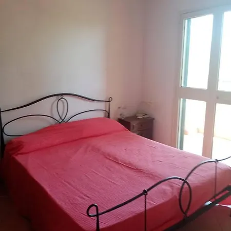 Appartamenti In Zona Tranquilla E Comoda Per Raggiungere Tutte Le Spiagge Della Costa Apartmán